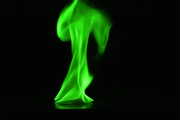 Nádherné Ohnivé Zelené Plameny Černém Pozadí — Stock fotografie