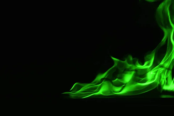 Огонь Зеленого Пламени Черном Фоне — стоковое фото
