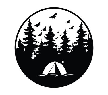 Vahşi doğada Çadır ve Kuşlarla Sakin Kamp Sahnesi