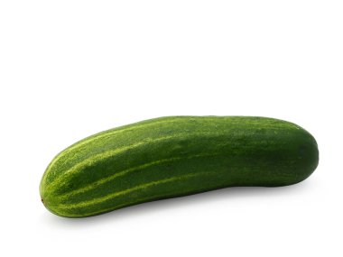 Beyaz arka plan üzerinde izole salatalık. (Sağlıklı sebze)