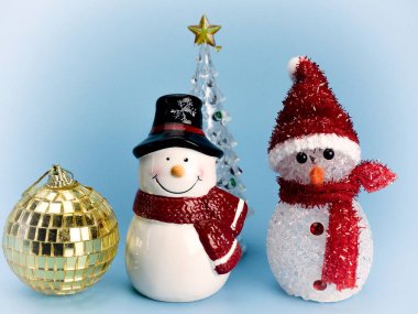 Kardan adam Oluşturucusu kask içinde. Mutlu Noeller ve mutlu yeni yıl. (Vintage renk resim)