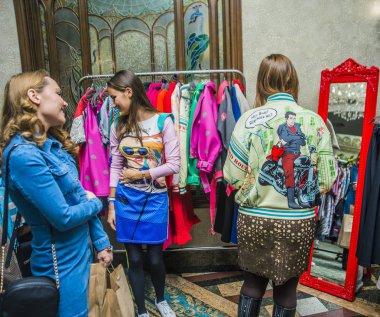 Moskova, Rusya - 04 Aralık 2016: Moda gösterisinde 