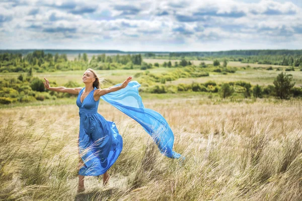 Portrait Romantic Slim Woman Walking Wheat Field She Wearing Bright — Stock Photo, Image