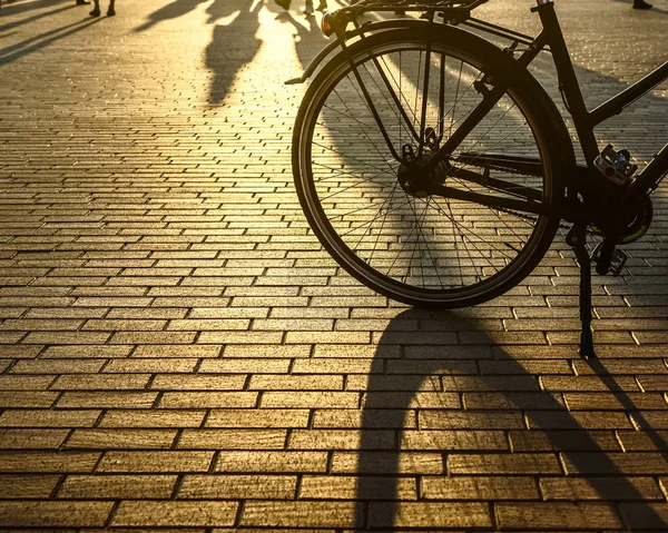 Bicicleta Retro Vintage Una Estrecha Calle Europea — Foto de Stock