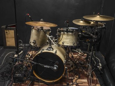 davul kiti. canlı müzik arka plan, kaya davul seti.