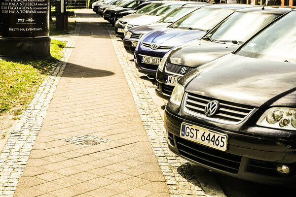 МОСКВА, РОССИЯ - 17 июля 2017 года: роскошные автомобили на продажу. Инвентаризация автодилеров
. 