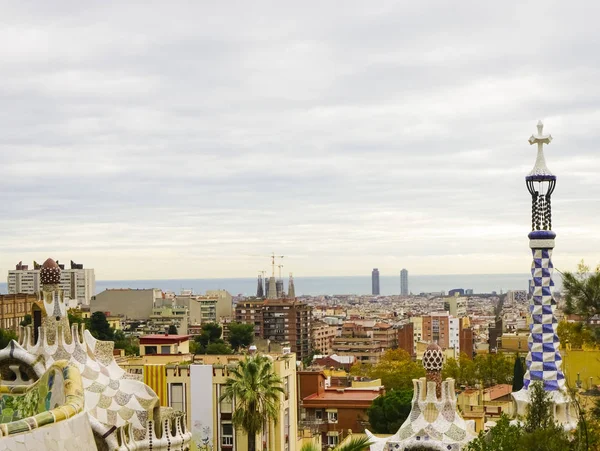 Барселона Іспанія Листопада 2018 Мозаїчна Хвильова Лава Парку Грюелл Барселоні — стокове фото