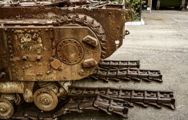 Tırtıllar paslı tank İkinci Dünya Savaşı'nın parçası. Soğuk savaş dönemi. Alman panzer. 