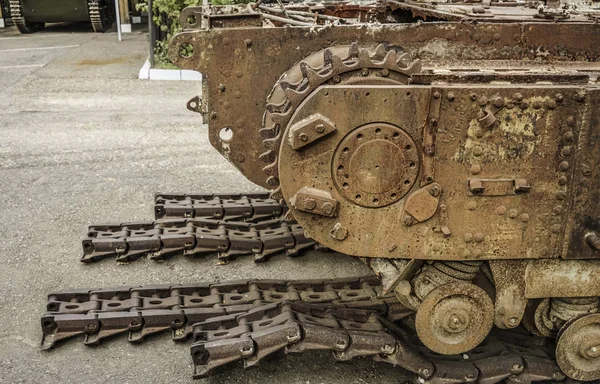 Fragment Van Rupsen Roestige Tank Uit Tweede Wereldoorlog Tijdperk Van — Stockfoto