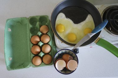 yumurta Elektrikli ocak, kahvaltı için pişmiş yumurta 