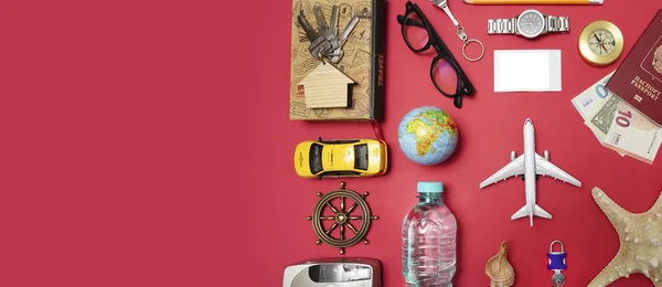 Conjunto Objetos Para Viajar Isolado Fundo — Fotografia de Stock