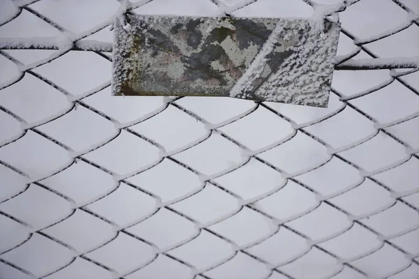 Металева Сітка Сніжною Пластиною Крупним Планом Металева Сітка Снігу Текстура — стокове фото