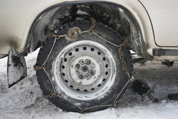 Winter Chains Car Wheel Drive Snowy Road — Stok fotoğraf