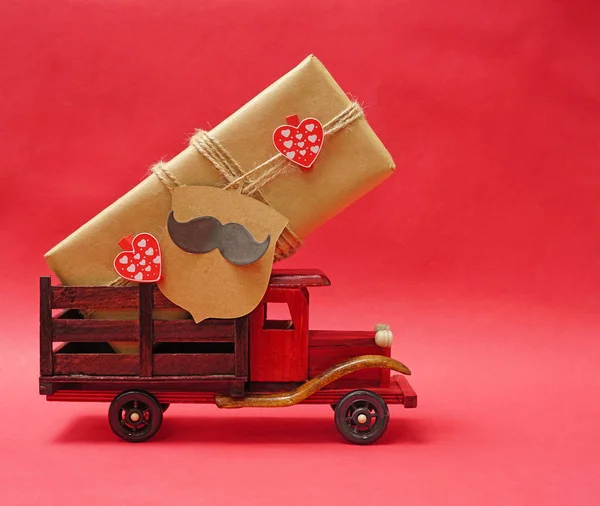 Father Day Greeting Card Wooden Toy Truck Red Paper Background — Stock Photo, Image