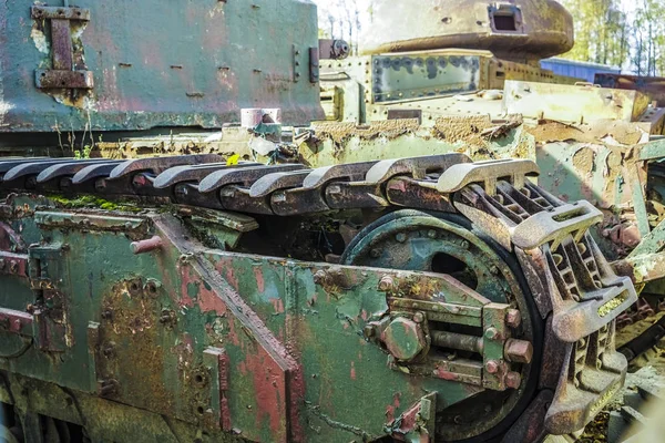 Fragmento Lagartas Tanque Enferrujado Segunda Guerra Mundial Era Guerra Fria — Fotografia de Stock