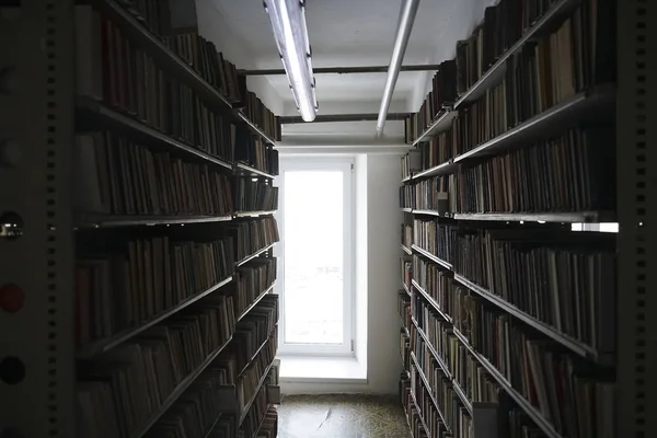 Books White Library Shelves Window Old Library Background Perspective — Stock Photo, Image