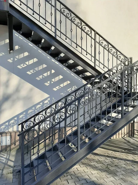 Structured Light Brown Facade House Shadow Traditional Ornate Staircase Vintage — Stock Photo, Image