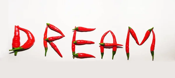 Red Hot chili paprika helyesírás a szó-álom. elszigetelt a wh — Stock Fotó