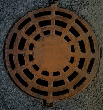 Drenaj sisteminde metal ızgara 