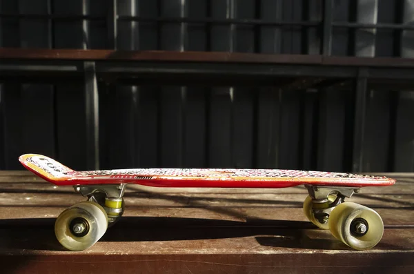 Gros Plan Une Roue Skateboard Dans Skatepark Gros Plan Skateboard — Photo