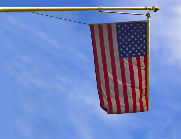 Mirando Una Bandera Americana Colgando Edificio Alexandria Virginia — Foto de Stock
