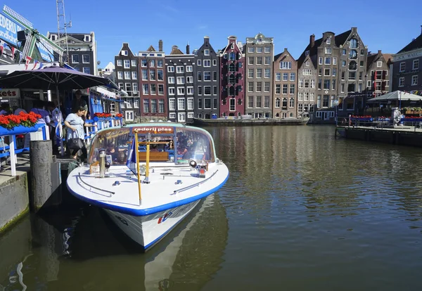 Amsterdam Sever Nizozemsko Nizozemsko Červenec 2019 Klasické Amsterdamské Domy Vysoké — Stock fotografie