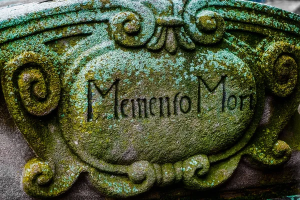 Inscripción Memento Mori Imagen Una Tumba Cementerio Memento Mori — Foto de Stock