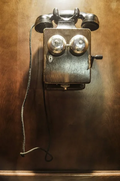 Starožitný Telefon Velmi Starý Užívný Telefon 1910 1920 Starožitný Dřevěný — Stock fotografie