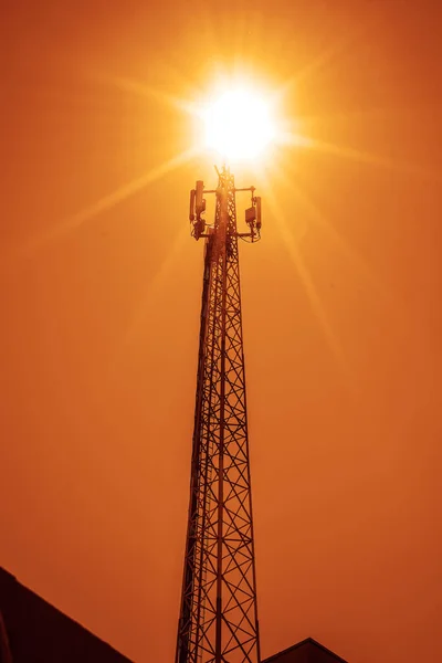 Telecommunication Tower Sun Halo Telecommunication Towers Include Radio Microwave Television — Stock Photo, Image