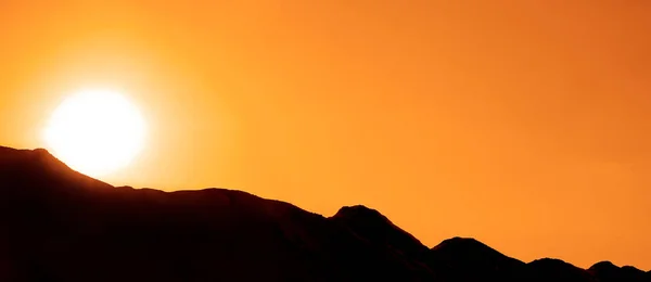 Vacker Magisk Soluppgång Över Soligt Berg Natur Bakgrund — Stockfoto
