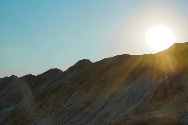 Magnifique Lever Soleil Magique Sur Une Montagne Ensoleillée Nature Arrière — Photo