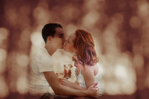 Loving Couple Drinking Wine Champagne Sunset River Bank Boyfriend Girl — Stock Photo, Image