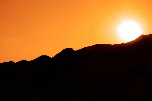 Vacker Magisk Soluppgång Över Soligt Berg Natur Bakgrund — Stockfoto