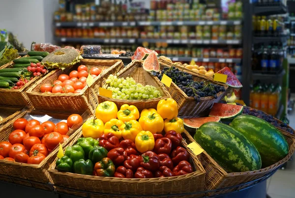 Légumes Frais Crus Baies Fruits Épicerie Magasin Des Paniers Osier — Photo