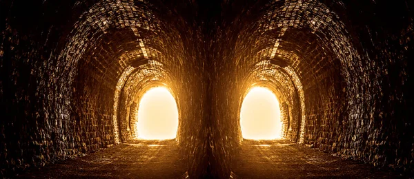 Deux Vieux Tunnels Souterrains Humides Pierre Emplacements Halloween — Photo