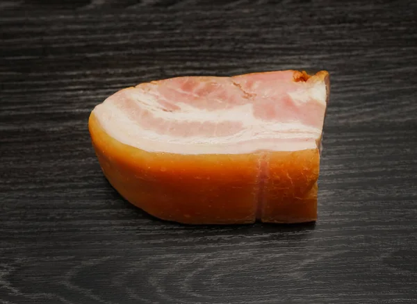 Carbonato Res Cerdo Con Tocino Carne Ahumada Caliente Aislada Sobre — Foto de Stock