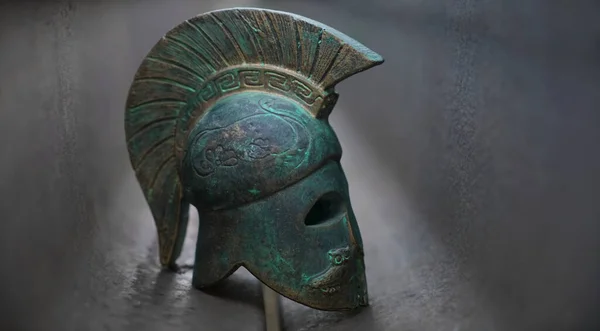 古代ギリシャの戦士の兜だ ローマ軍団 — ストック写真
