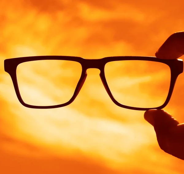 Hipster Male Hand Hold Glasses Glass Yellow Sunset Cloudy Sky — Stock Photo, Image