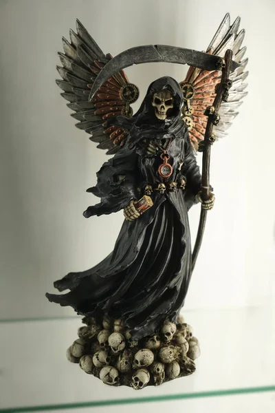 Grim Reaper Holding Hourglass Скелет Death Grim Reaper Чорному Халаті — стокове фото