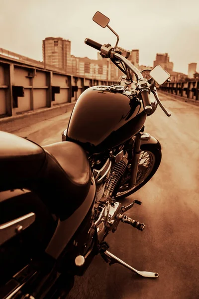 Motorbike Chopper Road Sunset City Background Motorcycle Chopper Street Iron — Stock Photo, Image