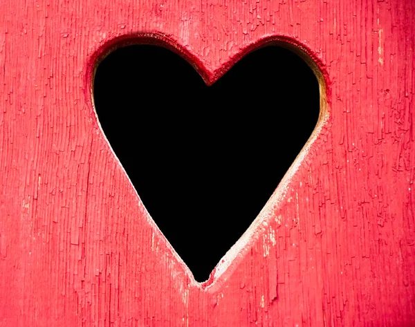 Vörös Fából Készült Ajtó Fekete Szívvel Fából Készült Deszkára Vésett — Stock Fotó