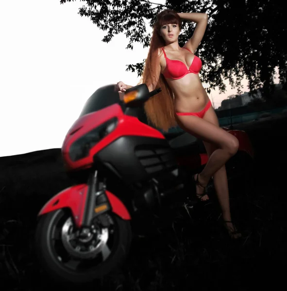 Moscow Rússia Junho 2015 Mulher Sexy Vestindo Lingerie Perto Motocicleta — Fotografia de Stock