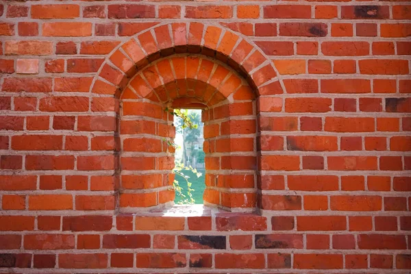 Okno Červené Cihlové Zdi Mezera Pozadí — Stock fotografie