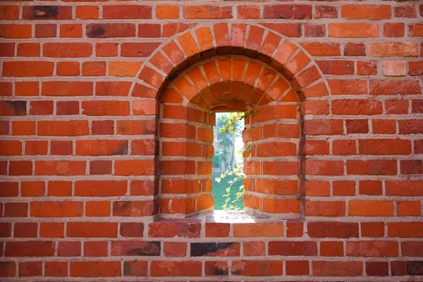 Okno Červené Cihlové Zdi Mezera Pozadí — Stock fotografie