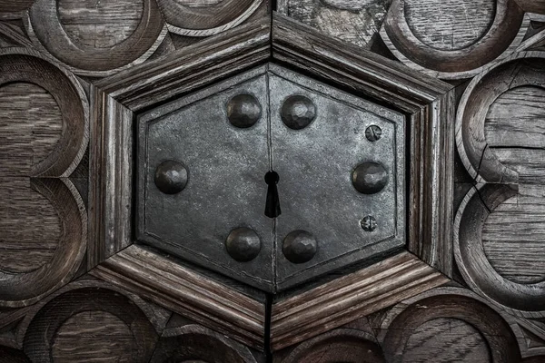 Vintage Drewniane Drzwi Ramą Panele Drzwi Zabytkowe Ozdoby Metalowe Stare — Zdjęcie stockowe