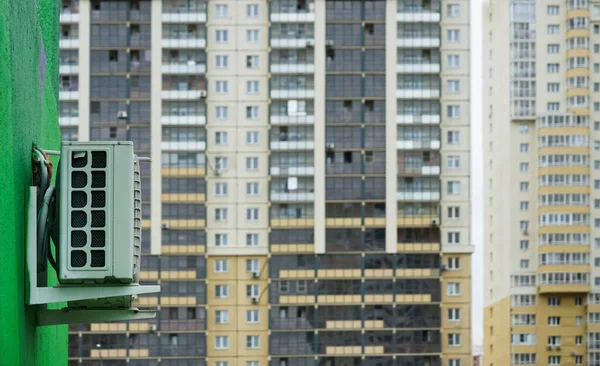 Oude Buitenairco Gevel Van Het Huis Zijaanzicht — Stockfoto