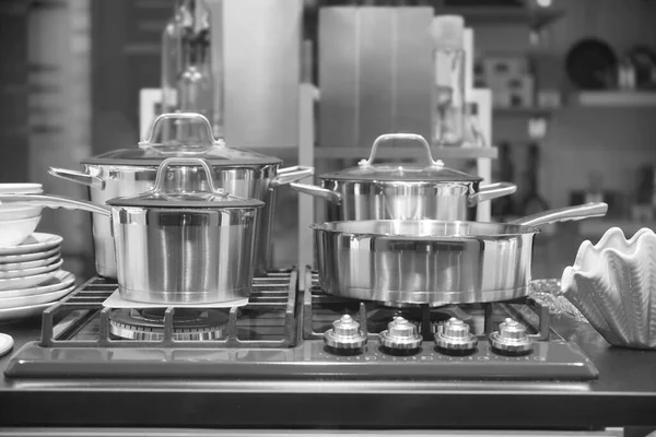 Panelas Fogão Gás Cozinhar Cozinha Fogão Com Panelas Cozinha Moderna — Fotografia de Stock