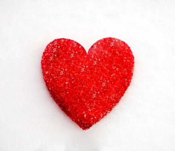 Corazón Rojo Yace Nieve Espacio Copia Vacío Febrero Feliz Día —  Fotos de Stock