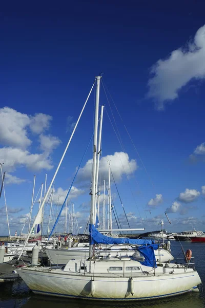 Many White Yachts Stand Pier Yachts Pier Yachting Baltic Sea — Stock Photo, Image