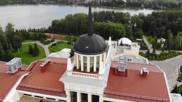Istra, Rusya - Ağustos 2019 Mistral Hotel and Spa — Stok video